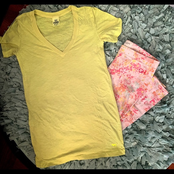 LAST CHANCE Gilly Hicks floral leggings and VS Pink tshirt set - Picture 1 of 6
